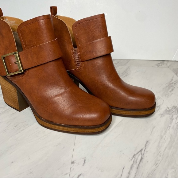 New! Korks Kork Ease Kari Faux Leather Heeled Bootie 11M - Picture 9 of 14